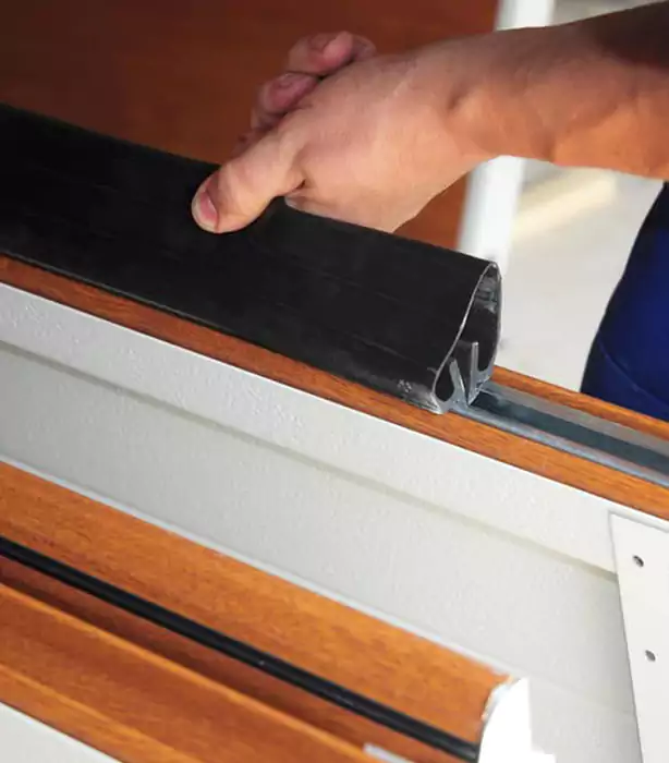 Garage Door Seal Replacement Palmetto Bay in Palmetto Bay, FL