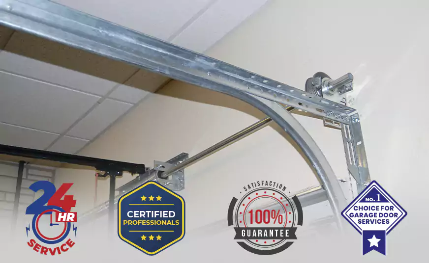 How Much Does a Garage Door Rail Replacement Cost in Palmetto Bay, FL?